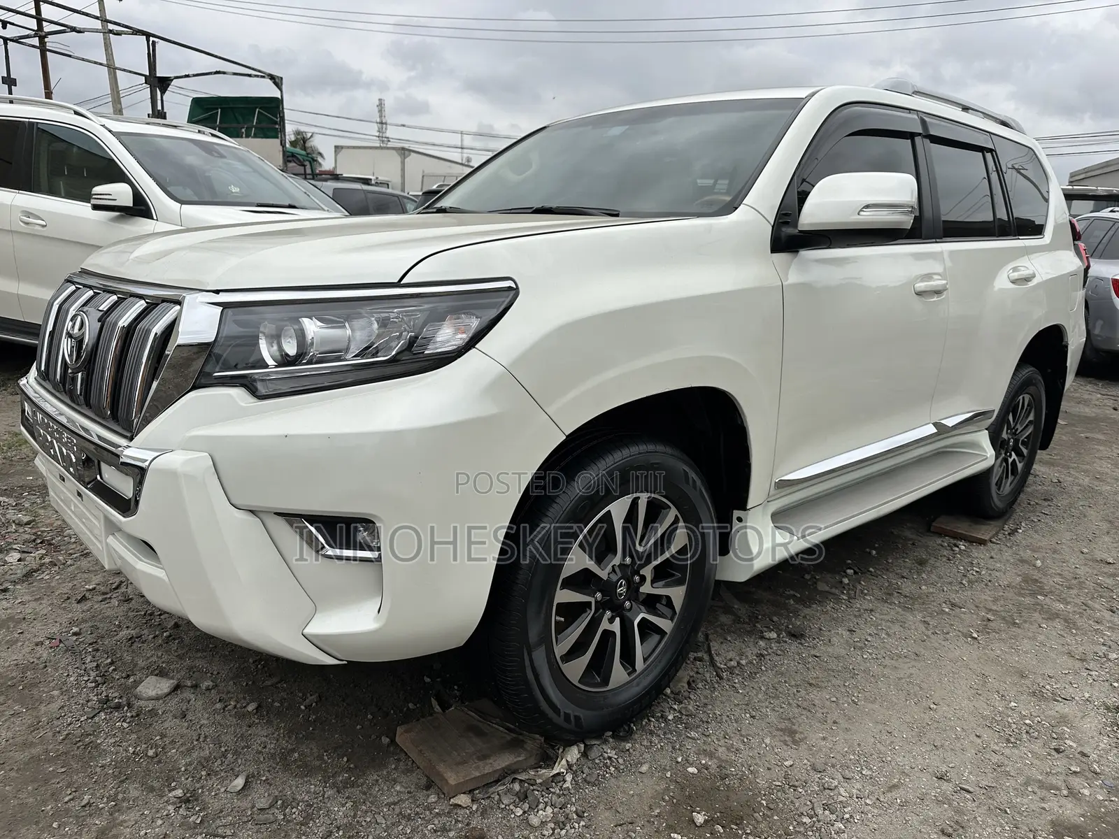 Toyota Land Cruiser Prado 4.0 Petrol GX-R 2017 White
