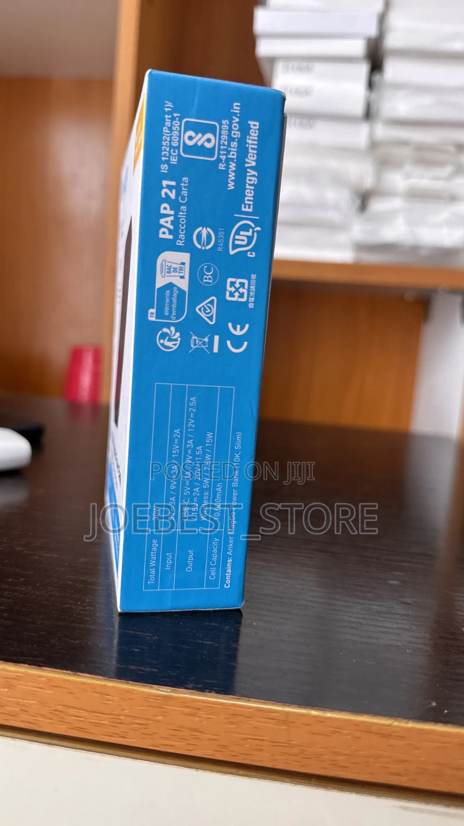 Ultra-Slim Magnetic Wireless Power Bank 10,000mah