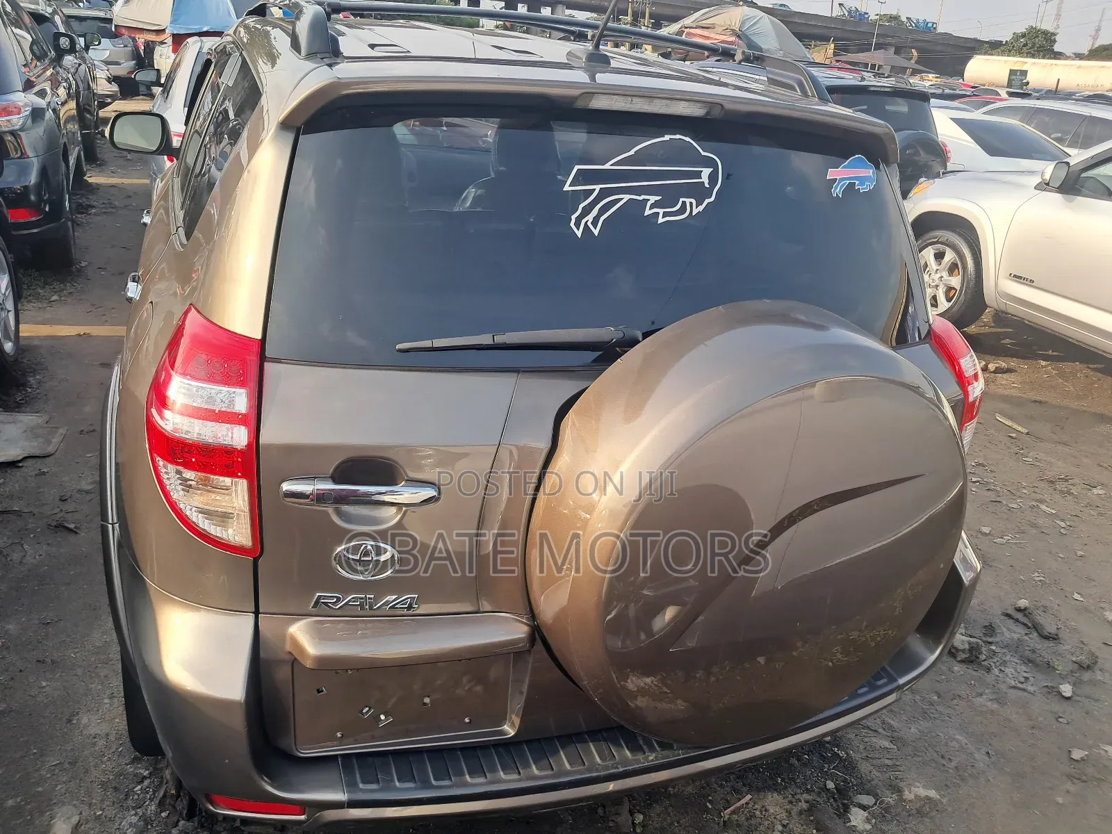 Toyota RAV4 3.5 Limited 2012 Gold