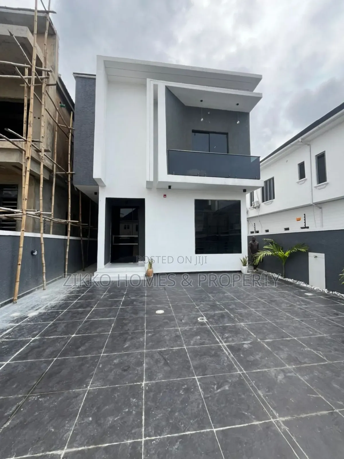 5bdrm Duplex in Ajah, Lekki for sale