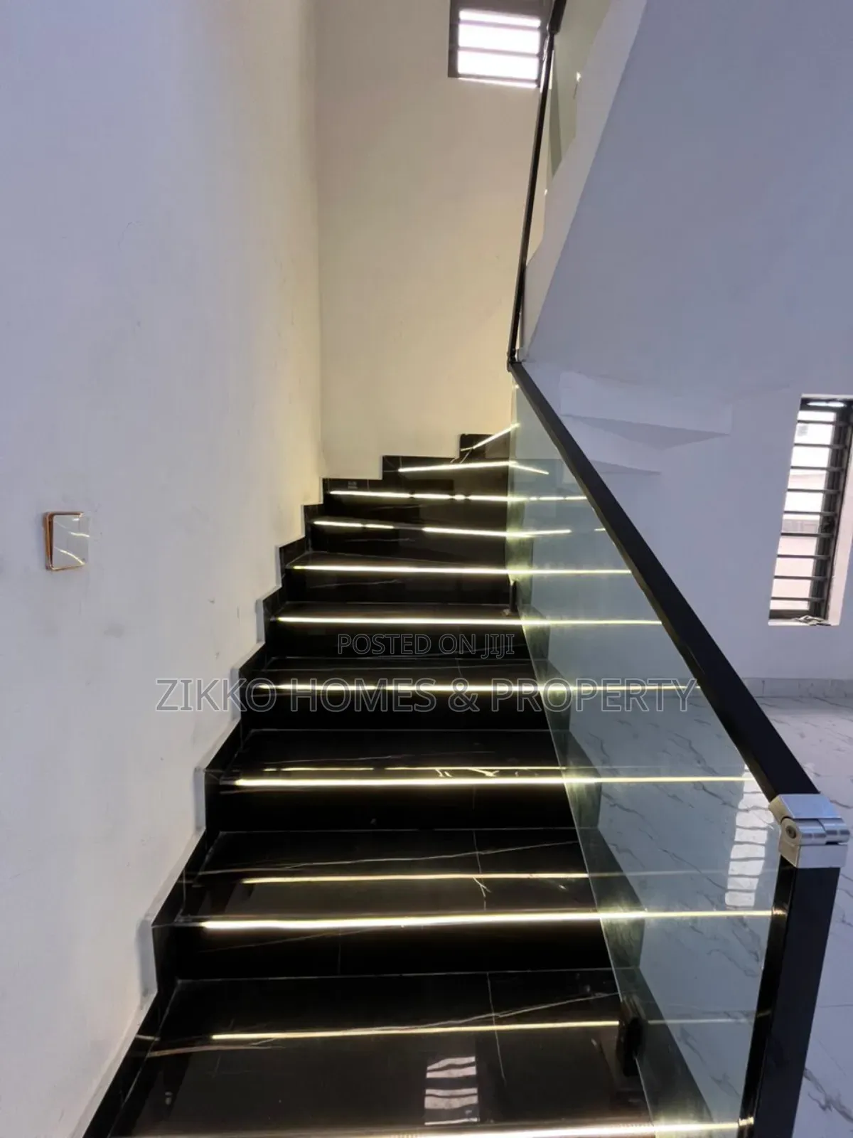 5bdrm Duplex in Ajah, Lekki for sale
