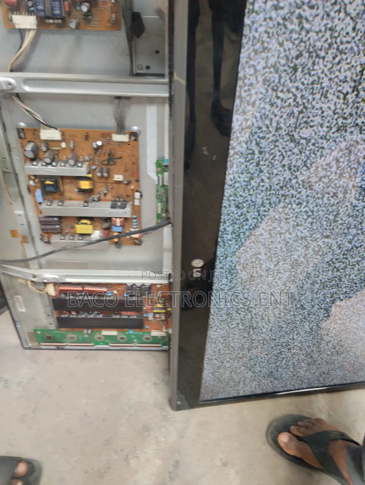 Lg 42 Inches Plasm We Repair Both Power and Panels