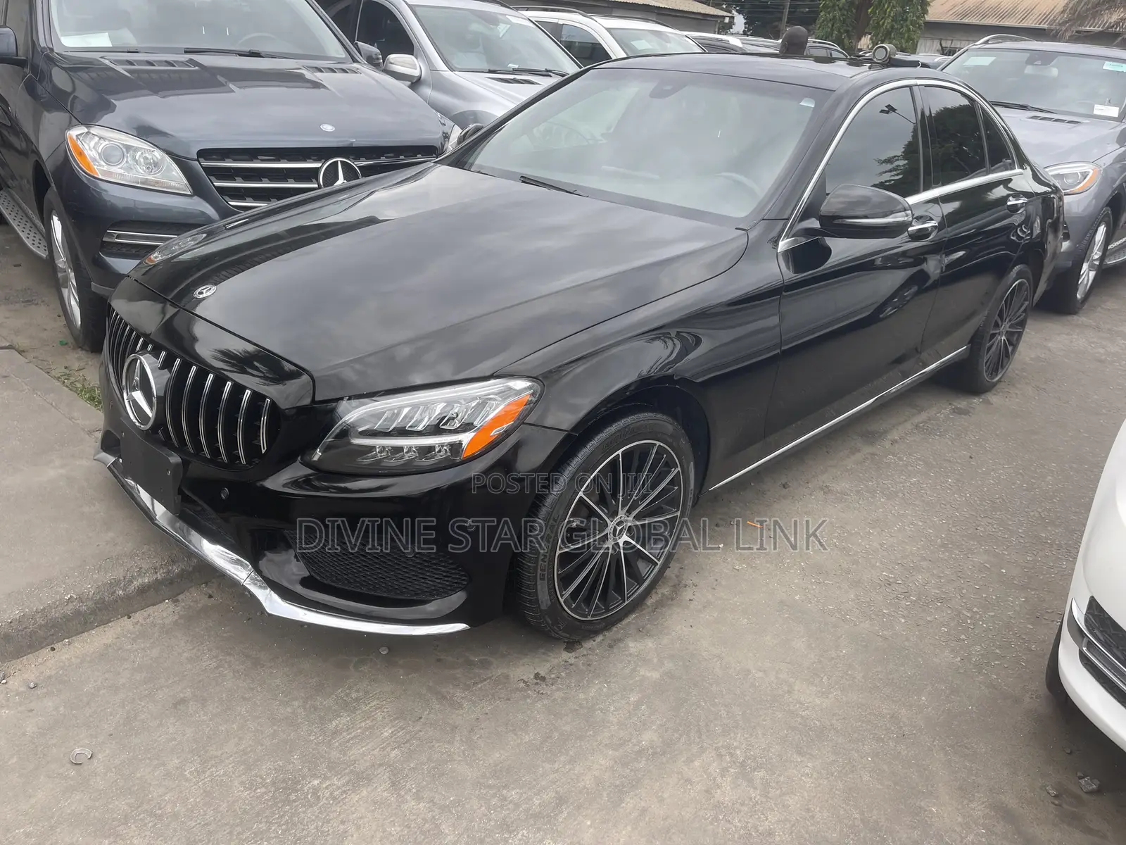 Mercedes-Benz C300 2020 Black