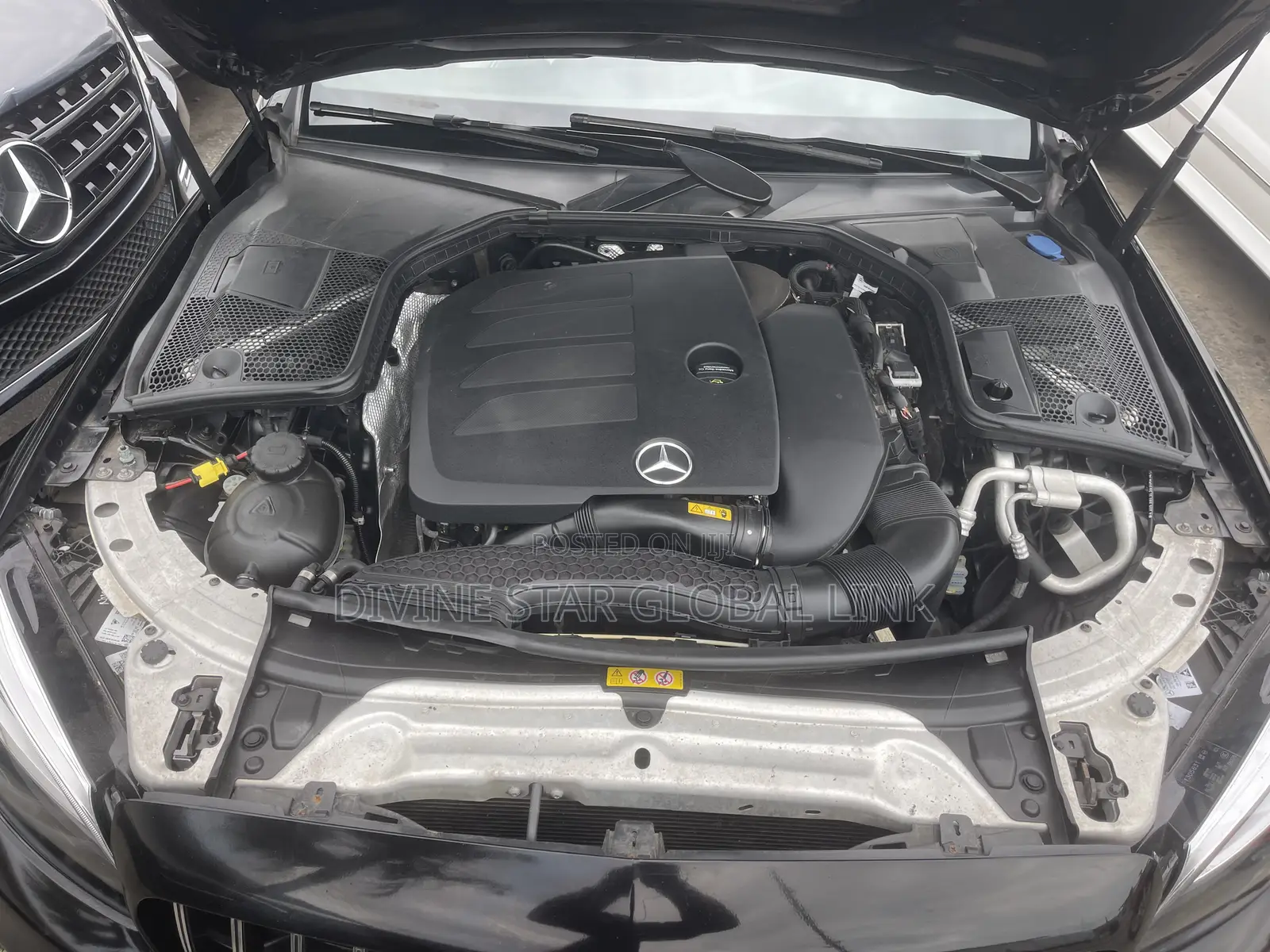 Mercedes-Benz C300 2020 Black