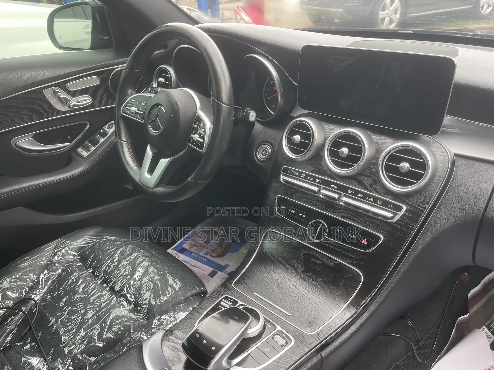 Mercedes-Benz C300 2020 Black