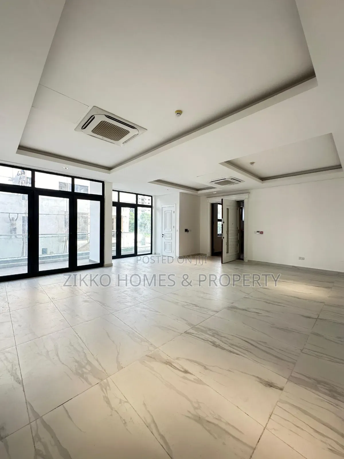 3bdrm Apartment in Banana Island for sale