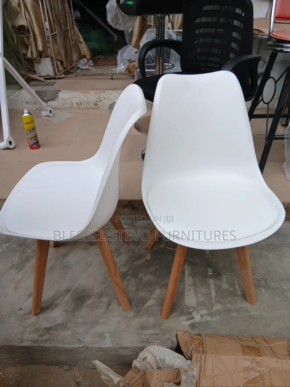 White Visitor Chair for Office