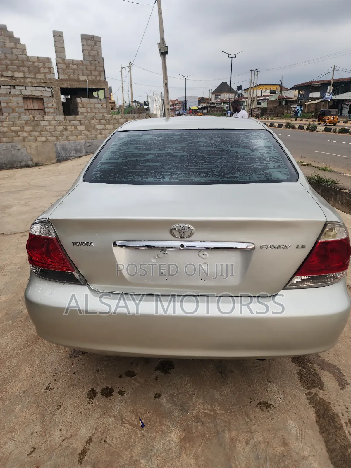 Toyota Camry LE 4dr Sedan (2.4L 4cyl 5A) 2005 Silver
