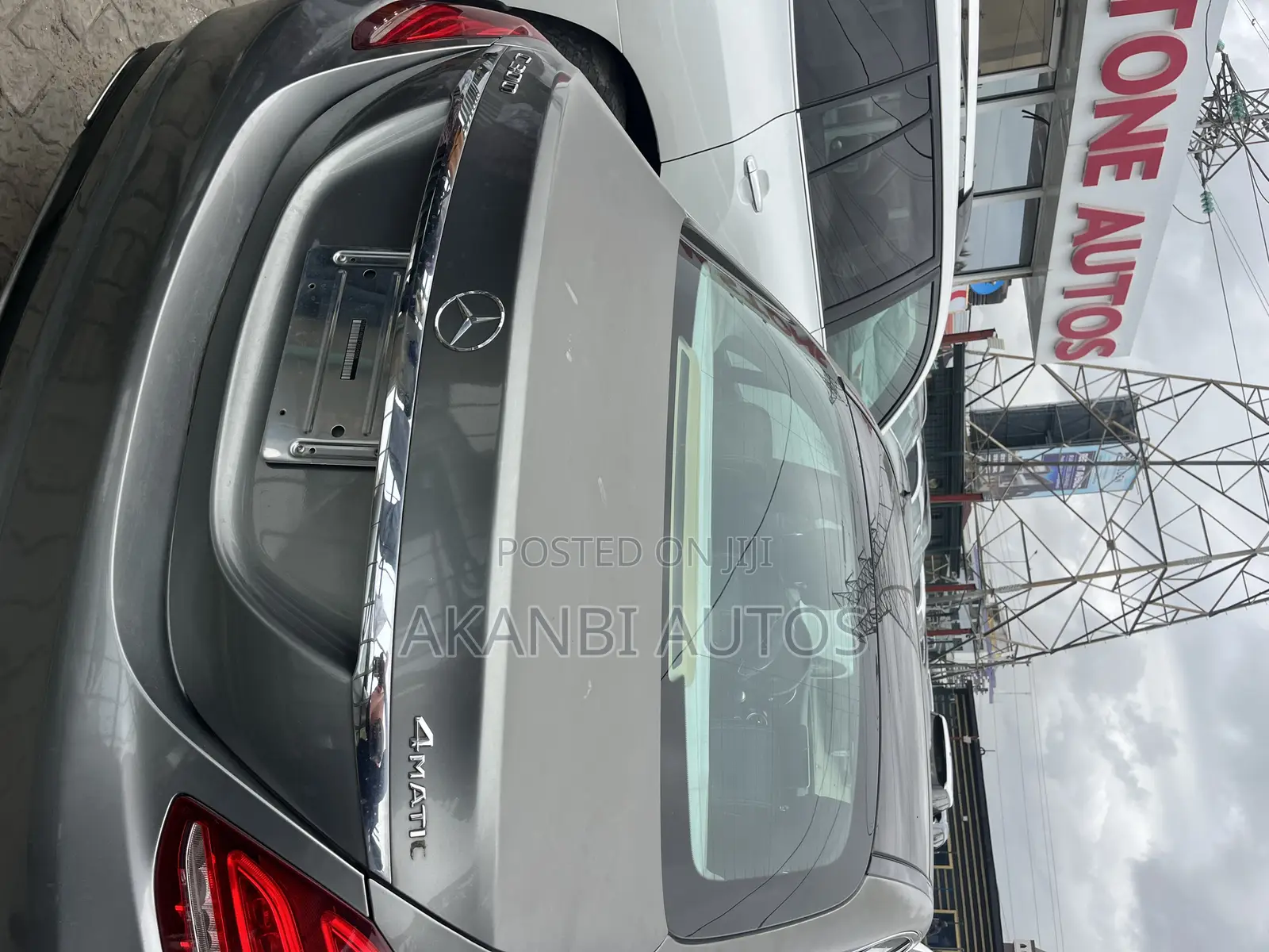 Mercedes-Benz C300 Luxury 4matic Sedan AWD (2.0L 4cyl 7A) 2017 White