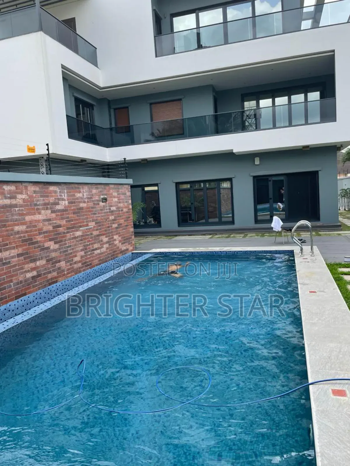 Furnished 7bdrm Villa in Gra for sale