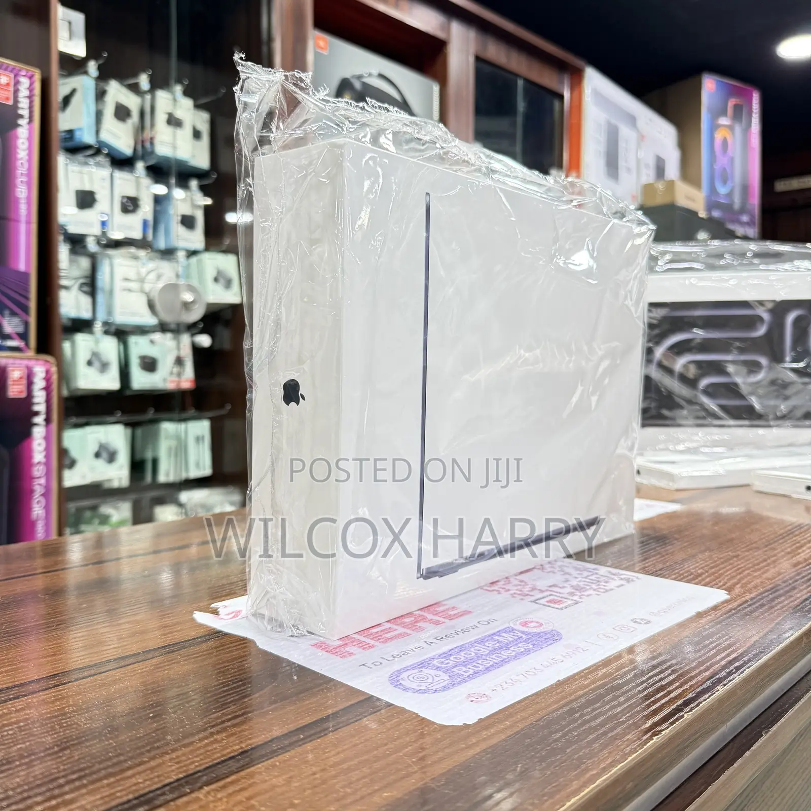 New Laptop Apple MacBook Air 2025 M4 13-inch 16GB Apple M4 SSD 512GB