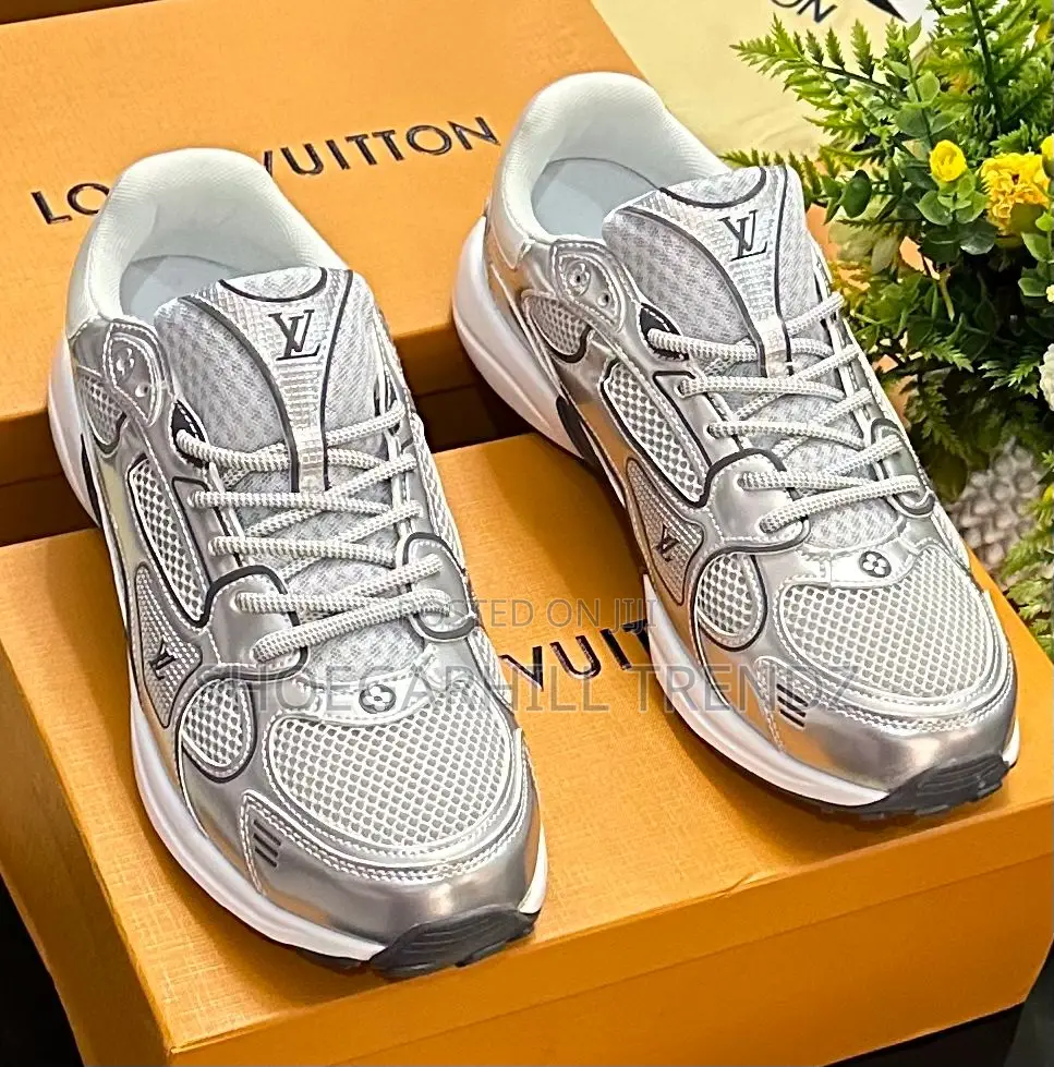 Loius Vuitton Lv Unisex Sneakers