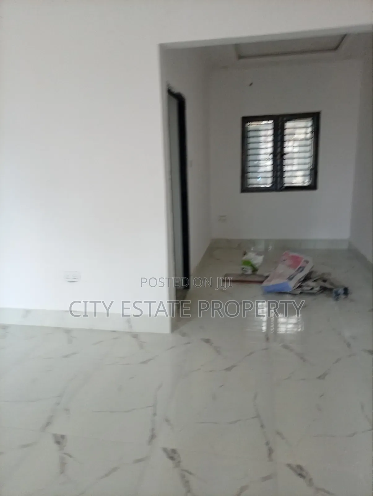 2bdrm Block of Flats in Shell Corp Estate, Port-Harcourt for rent
