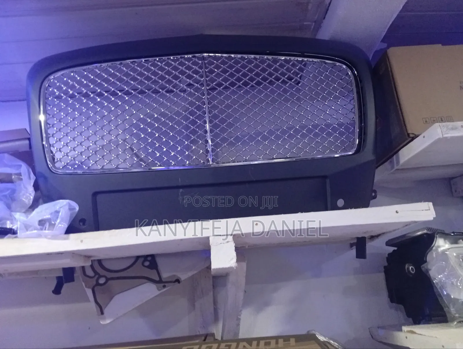 Front Grill Bentley Continental