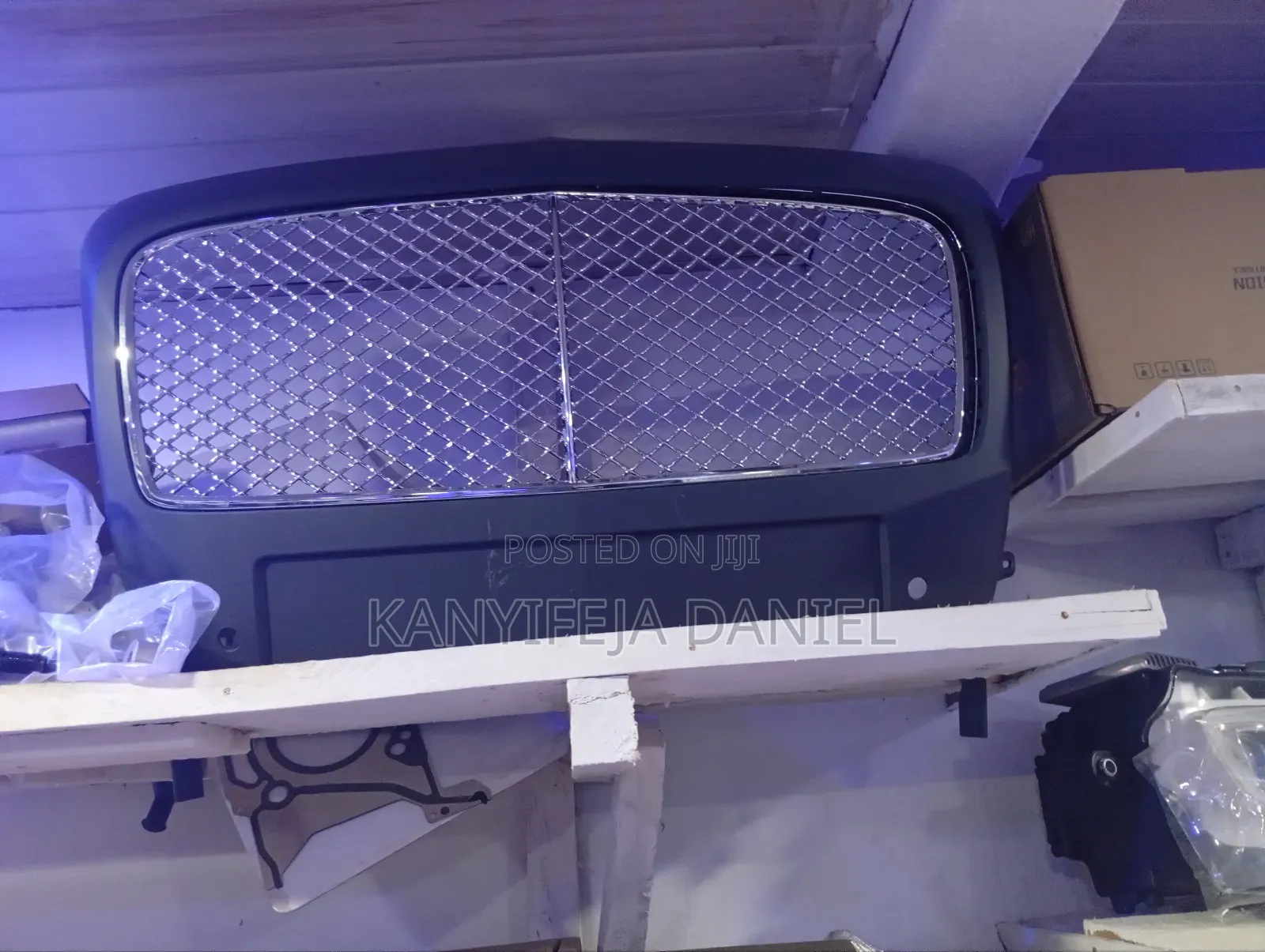 Front Grill Bentley Continental