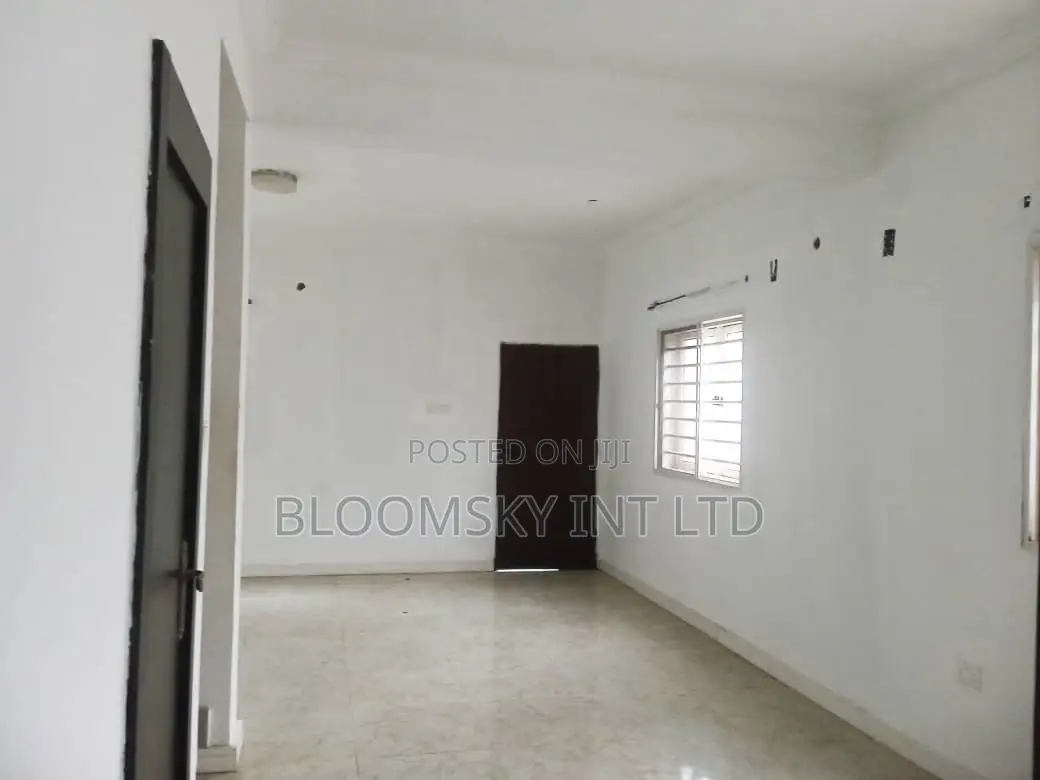4bdrm Duplex in Ikate for sale