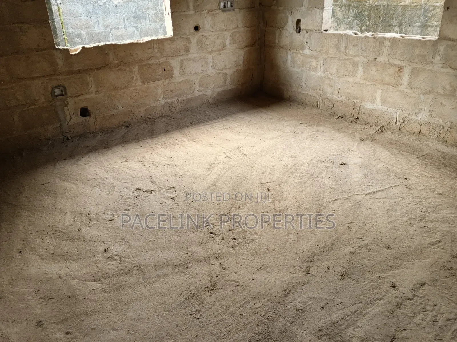 4bdrm Bungalow in Ado-Odo/Ota for sale