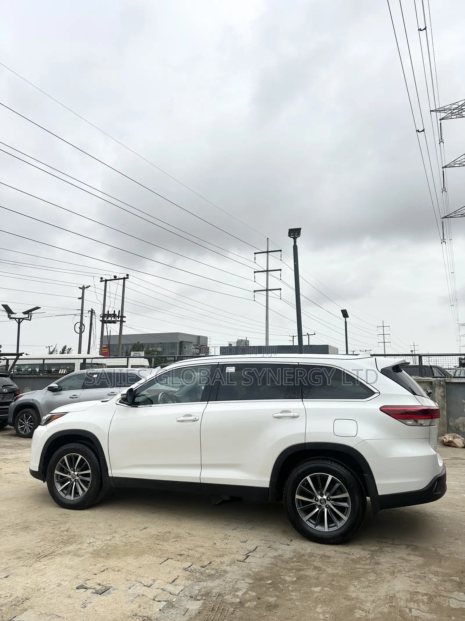 Toyota Highlander XLE 2019 White