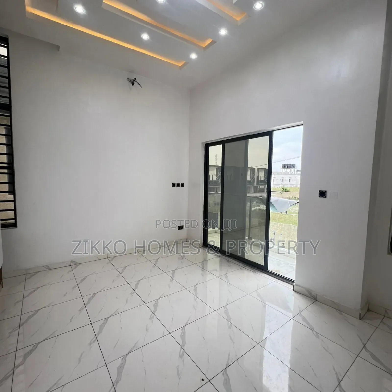 4bdrm Duplex in Ikota, Lekki for sale