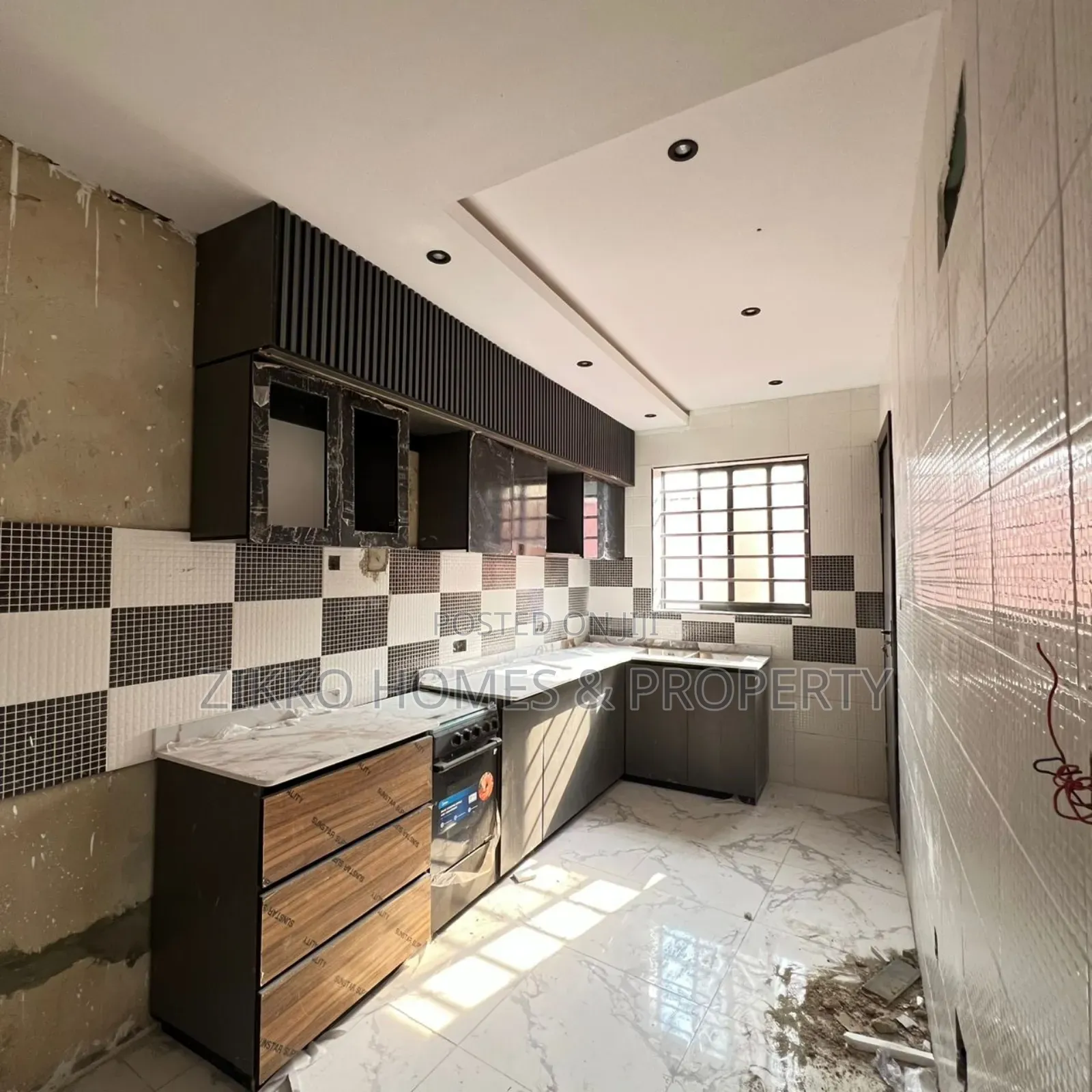 2bdrm Apartment in Ilasan, Lekki for sale