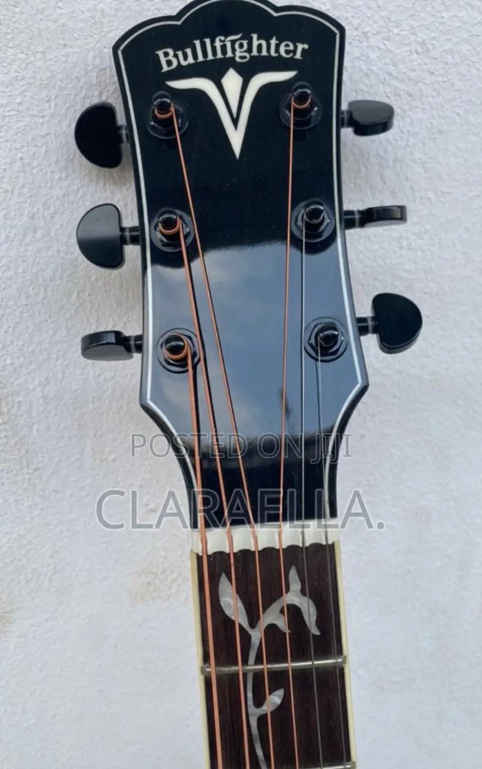 Bullfighter D-4013 Acoustic Guitar