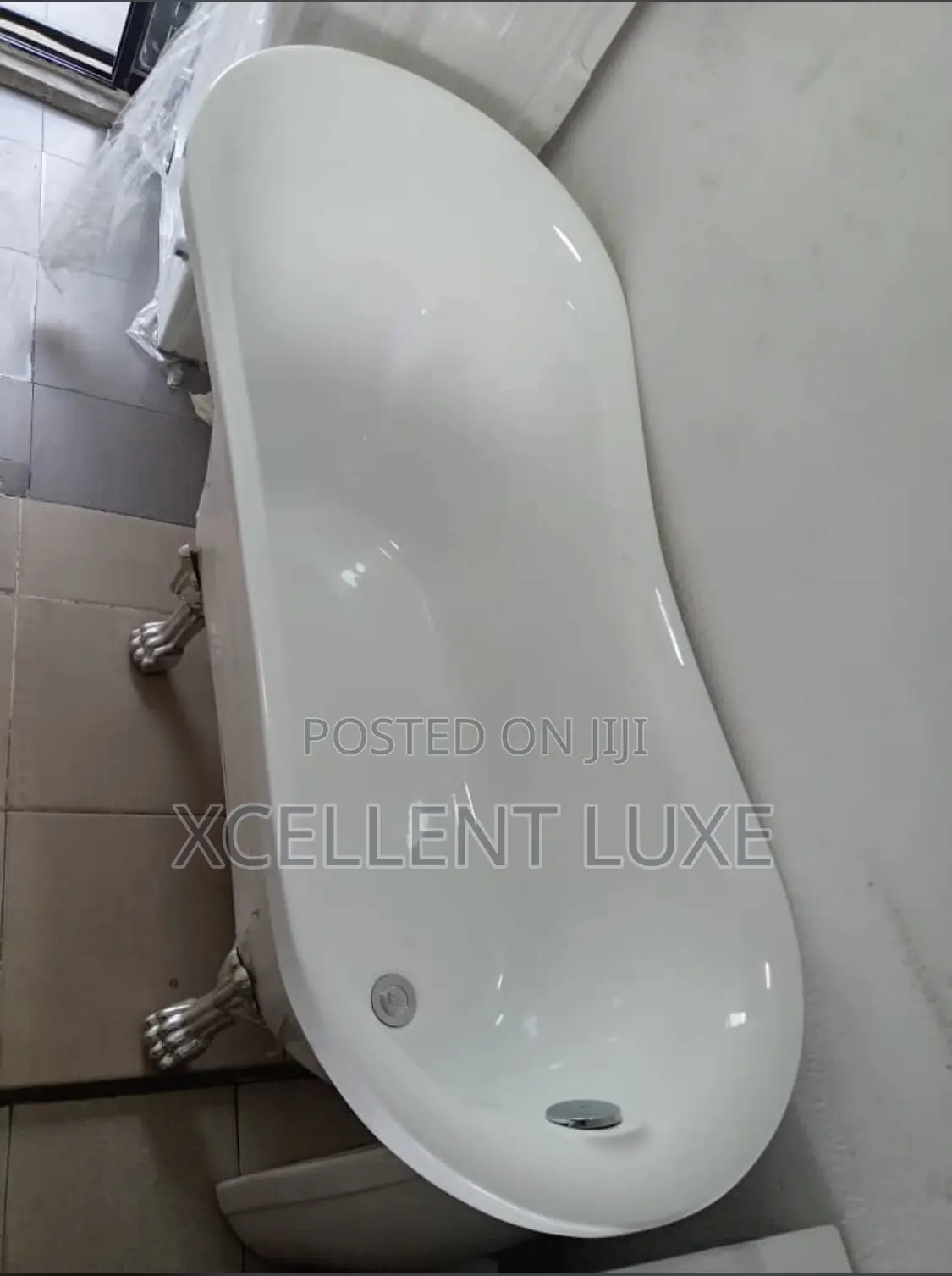 Free Standing Acrylic Bathtub With Animal Legs