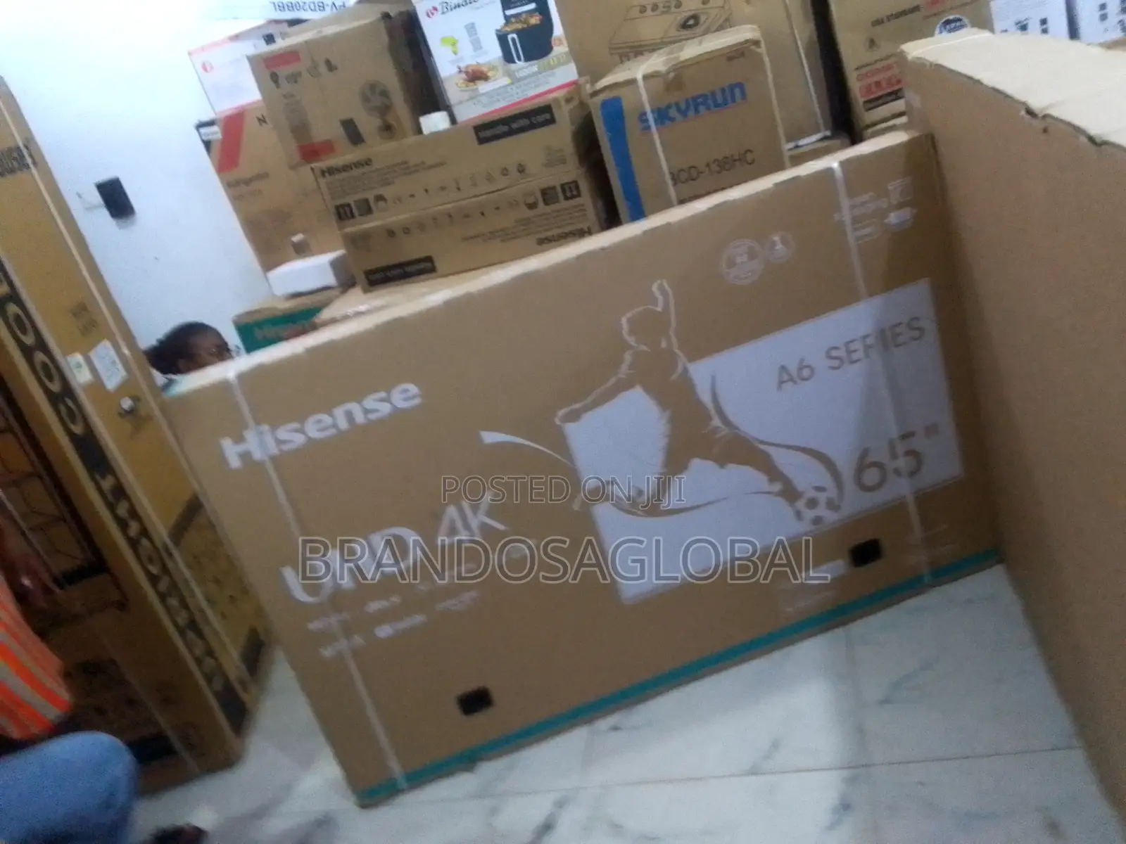 Hisense Smart Tv 65" With Built-in Wifi