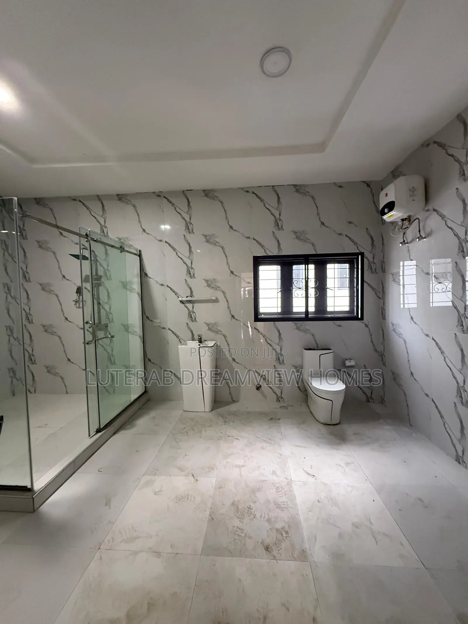 7bdrm Duplex in Kaura for sale