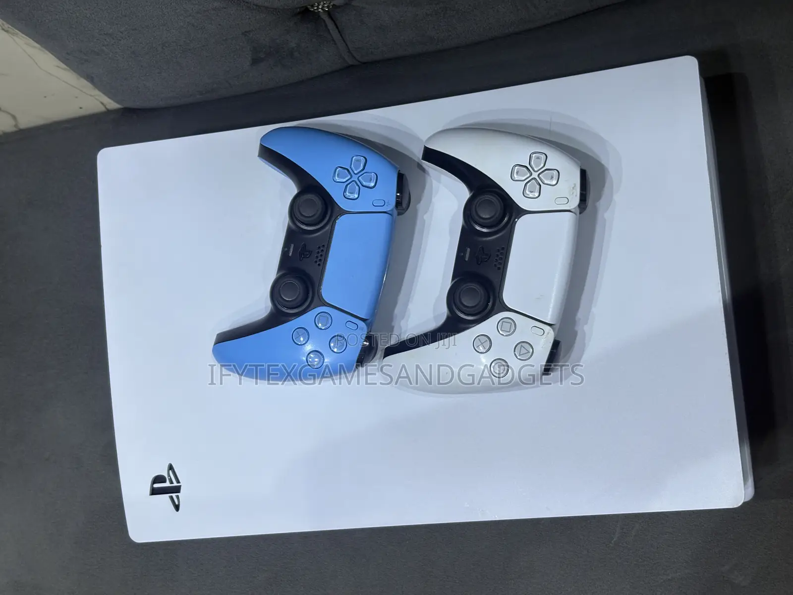 London Used Ps 5 Fat With Games and 2 Original Pads