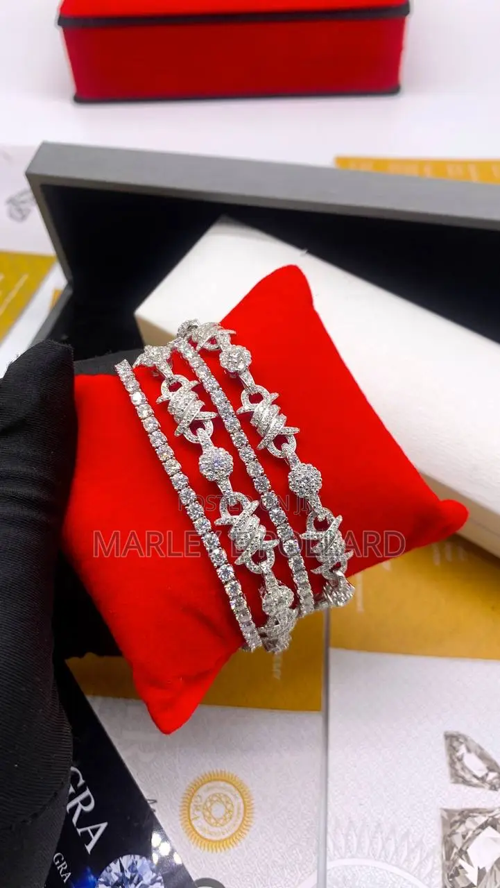 2025 Twist VVS Moissanite Sterling Silver Bracelet