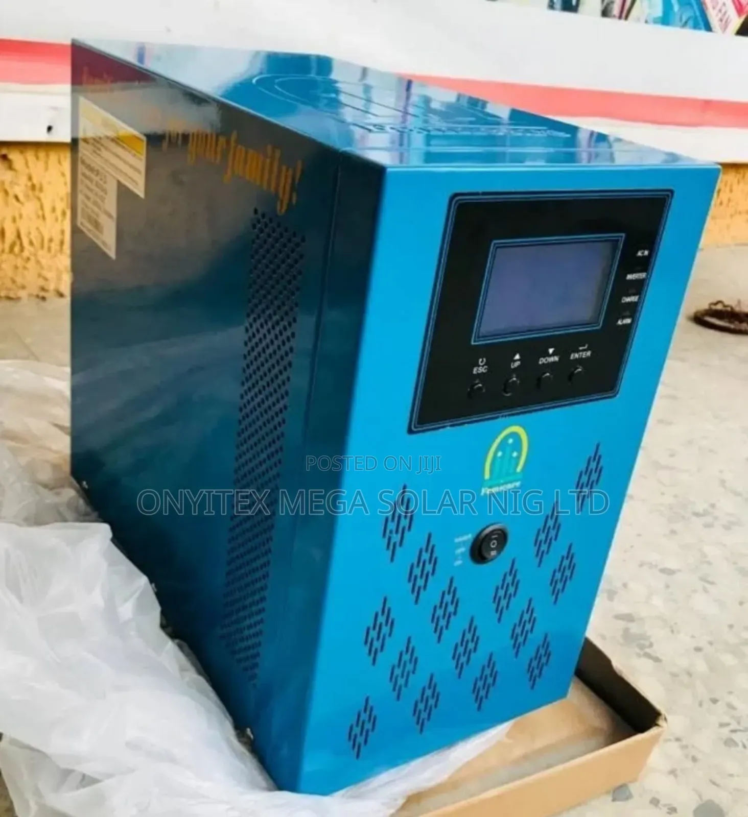5.5kva 24v Famicare Hybrid Inverter