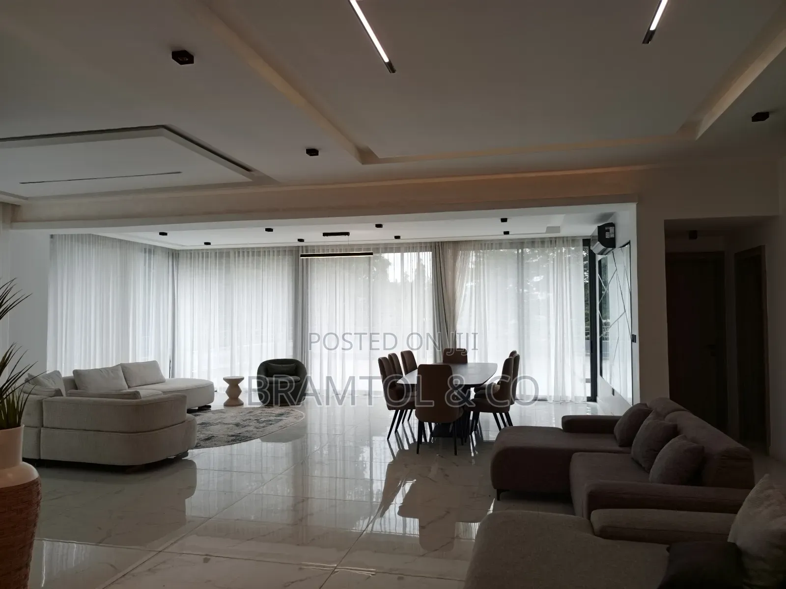 Furnished 3bdrm Penthouse in Wuse 2 for rent