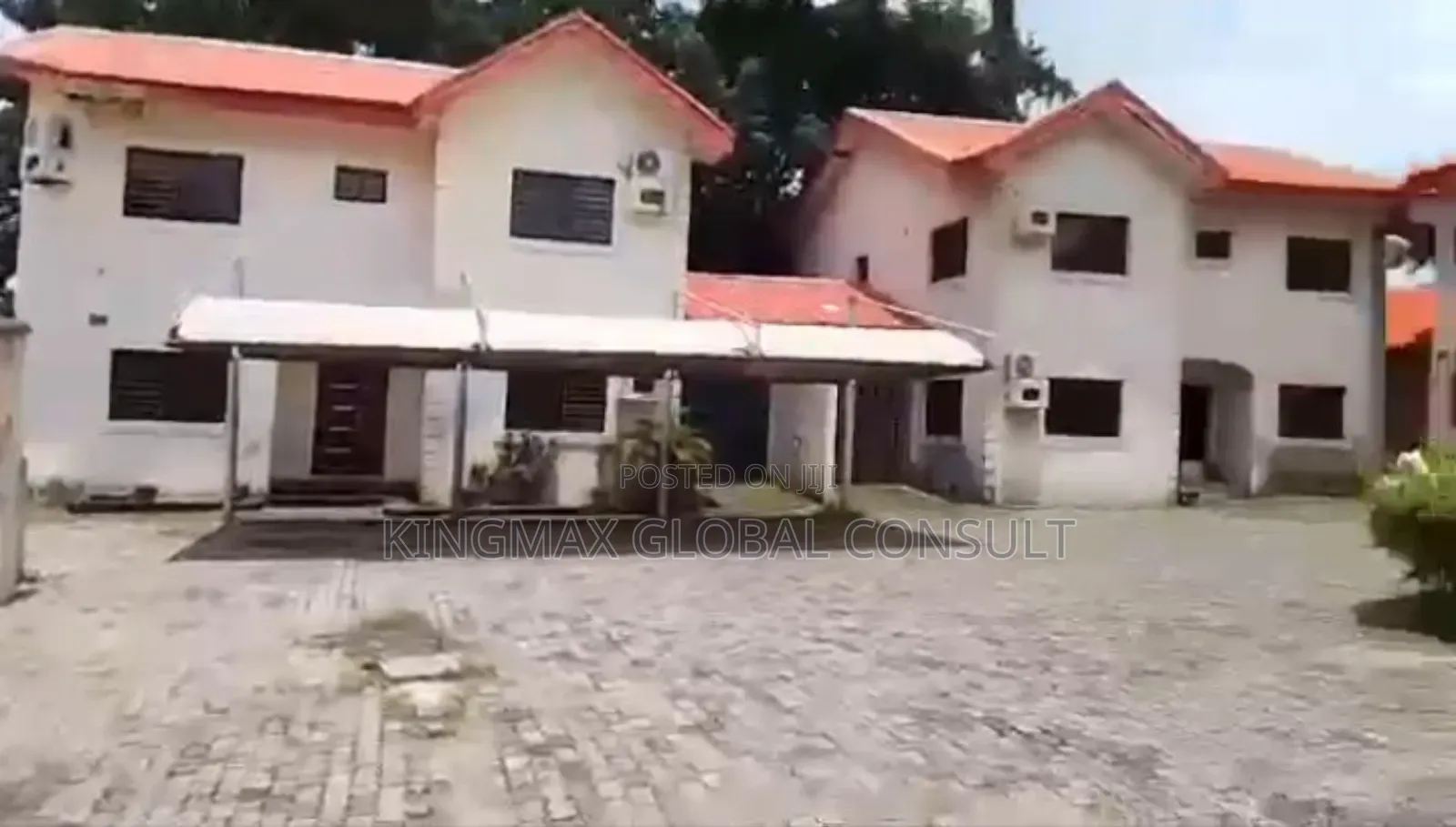 5bdrm Duplex in Utako Main for sale