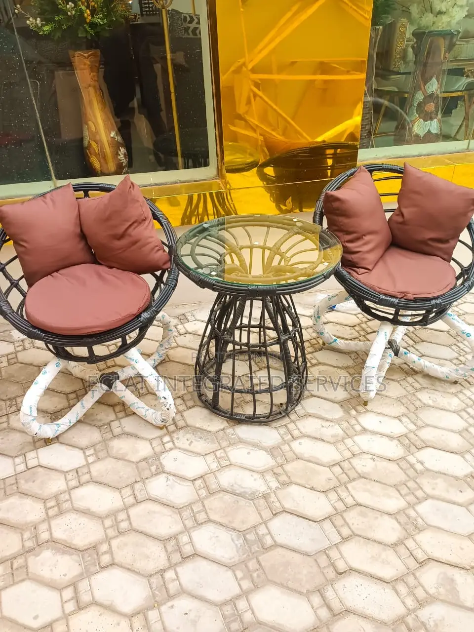 Unique Outdoor Set With Table