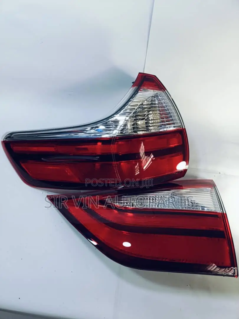 Set Sienna 2015/2016/2017/2018 Backlight/ Rearlight (With Booth Light)