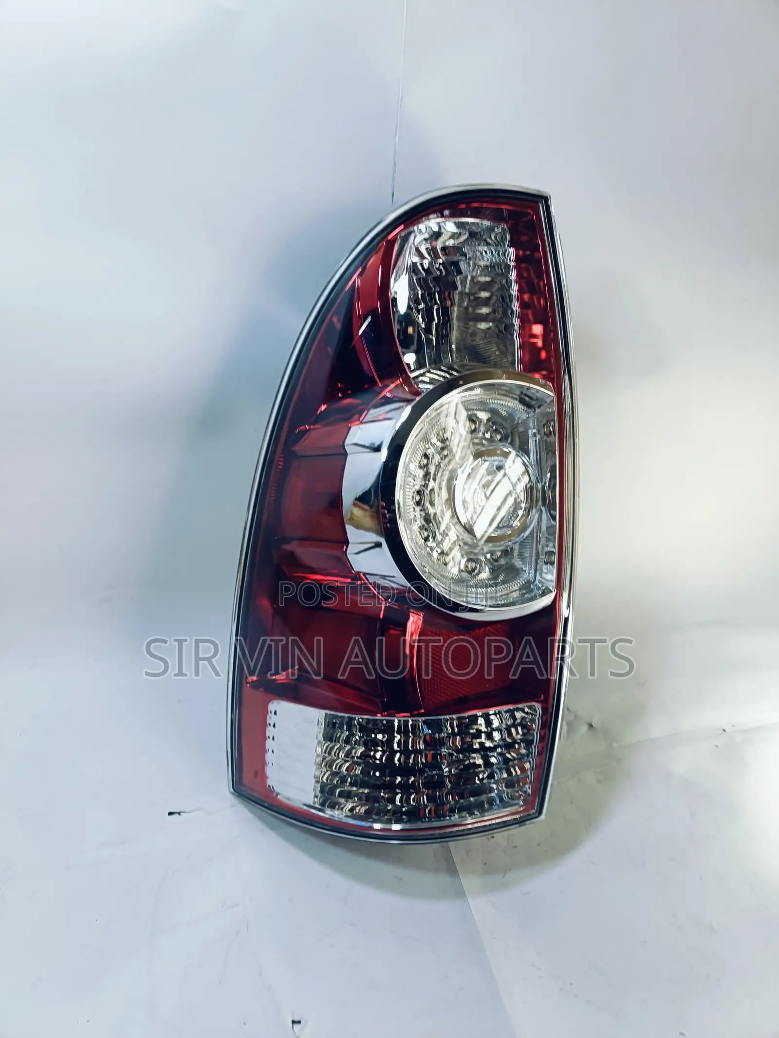 - [ ] Toyota Tacoma 2012 Backlight/ Rearlight (Complete Set)