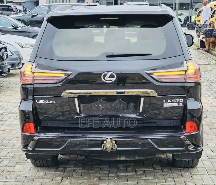 Lexus LX 570 (5 seats) AWD 2020 Black