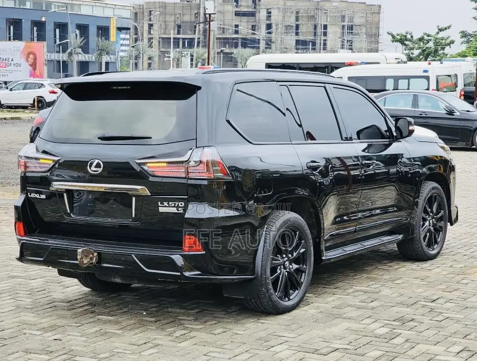 Lexus LX 570 (5 seats) AWD 2020 Black