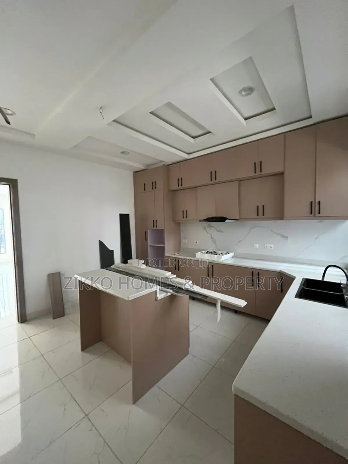 4bdrm Duplex in Osapa London, Lekki for sale