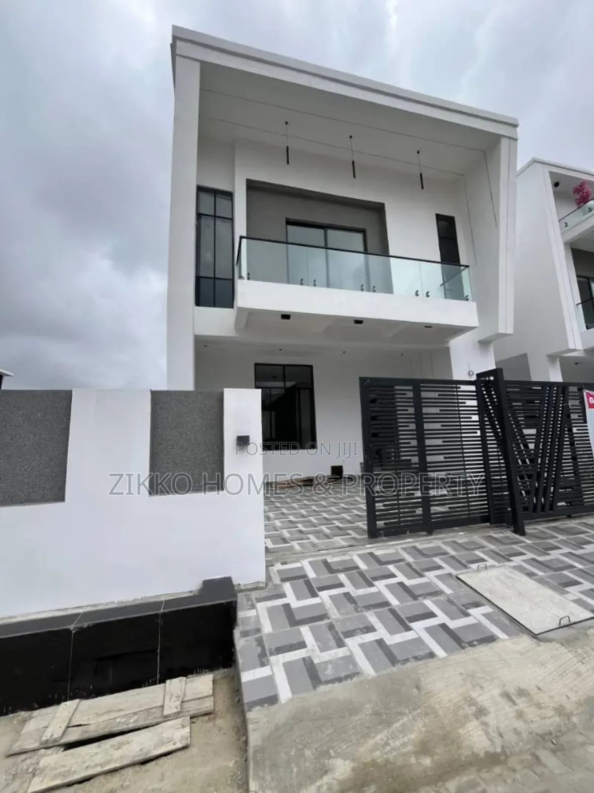 4bdrm Duplex in Ajah, Lekki for sale