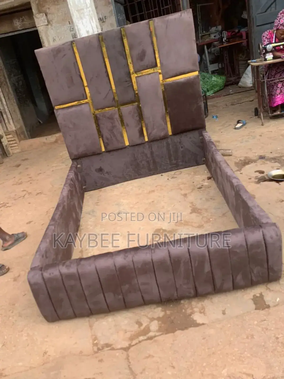 4 and Half Bedframe