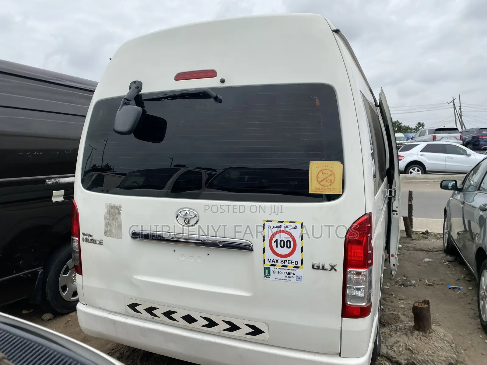 Toyota HiAce 2015 White