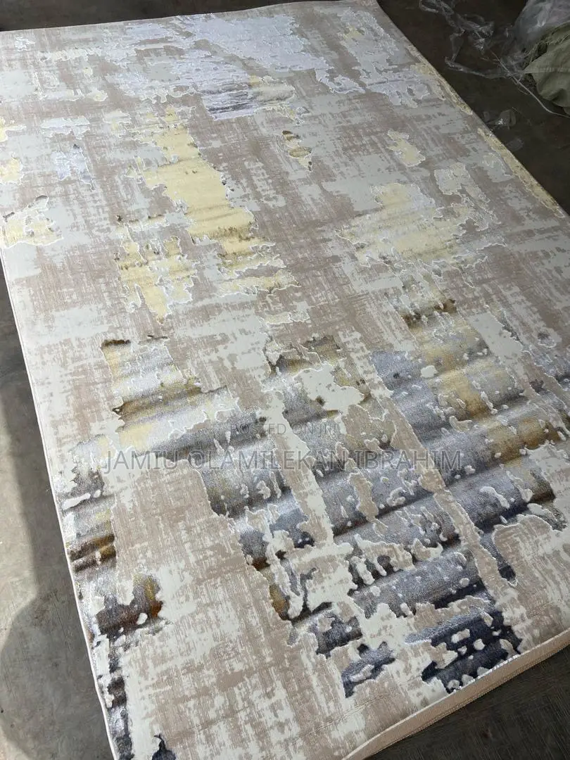Verona Center Rug