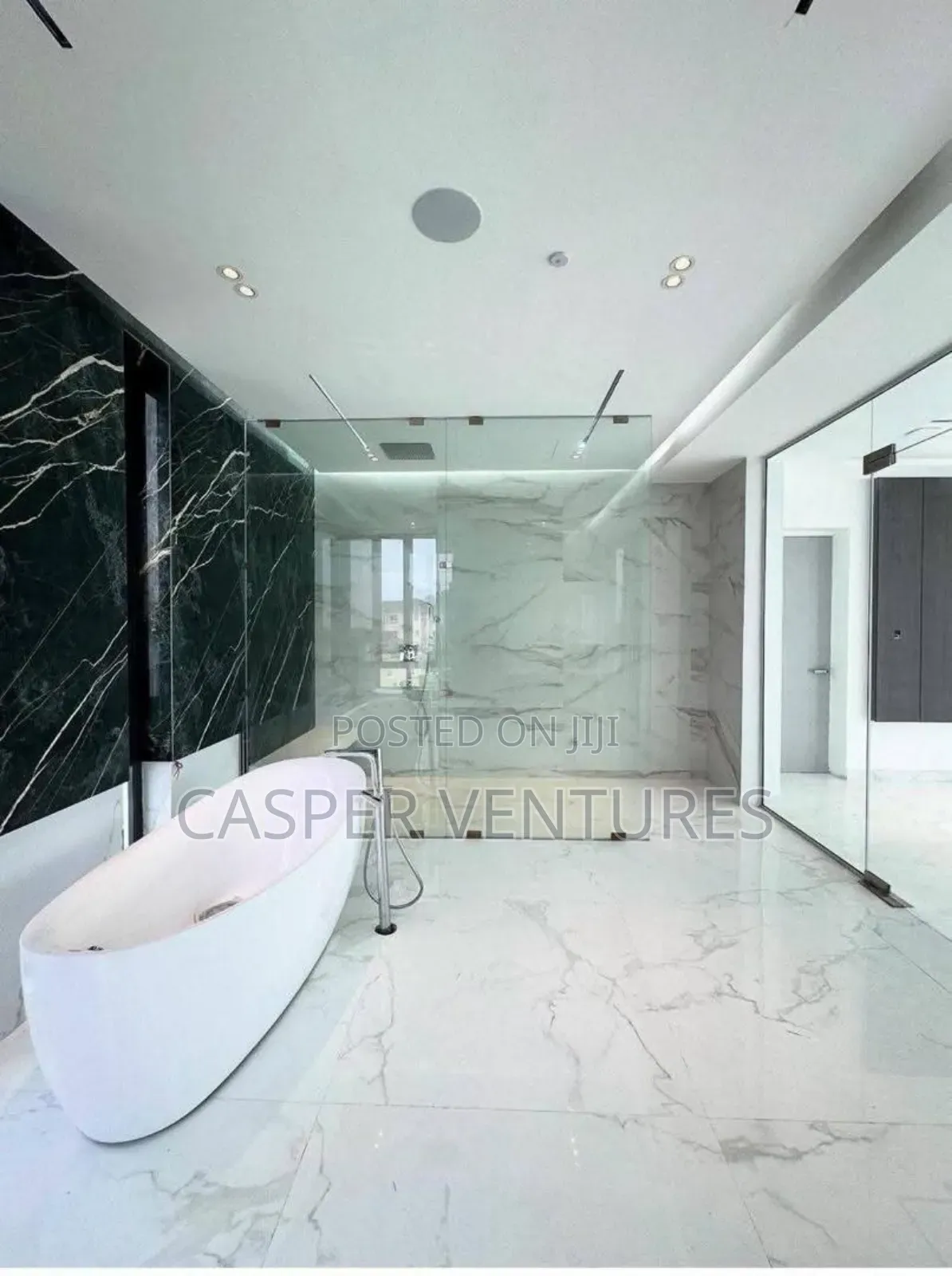 5bdrm Duplex in Pinnock Beach, Osapa london for sale