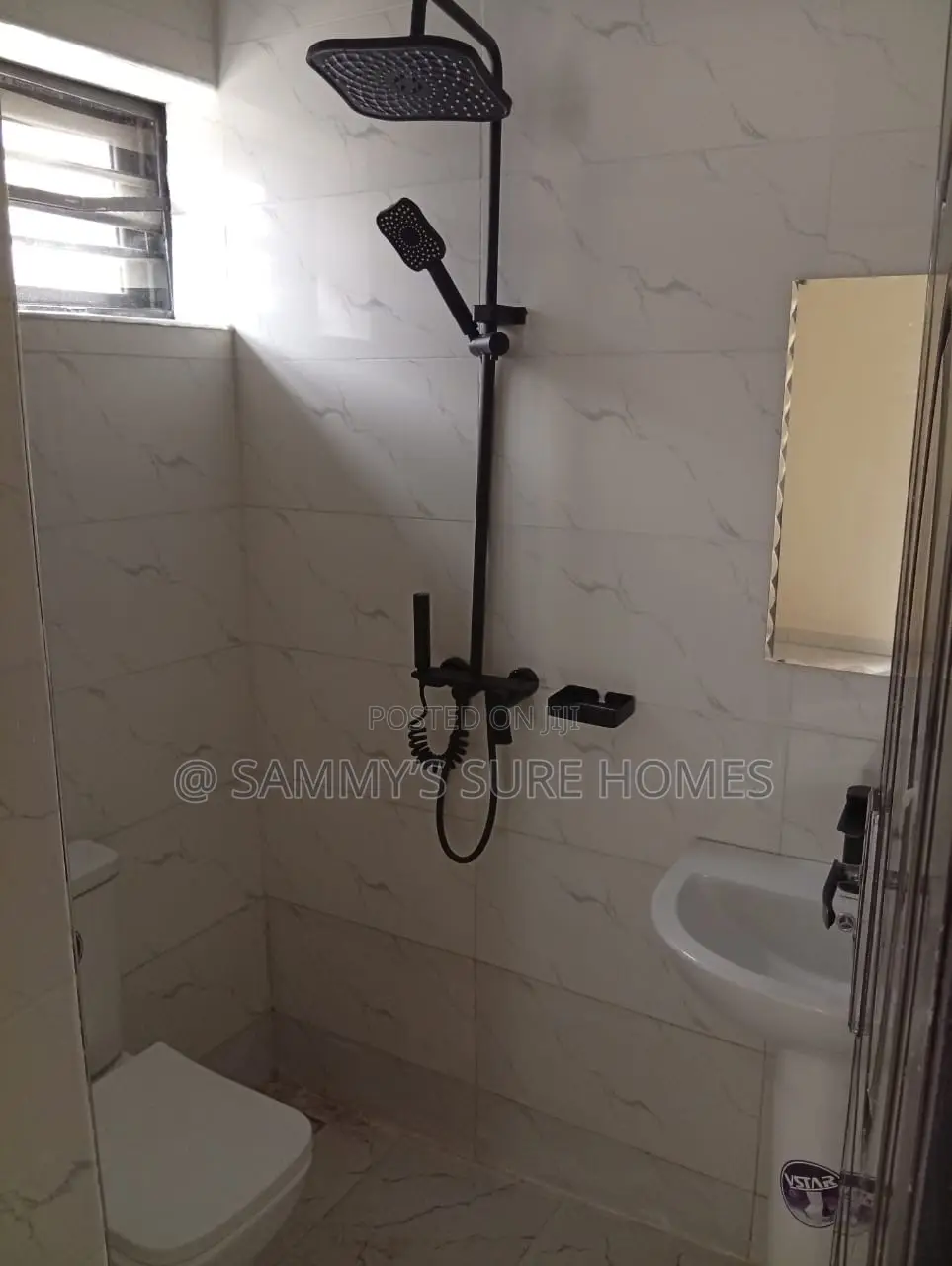 2bdrm Block of Flats in Fo1 Kubwa for rent