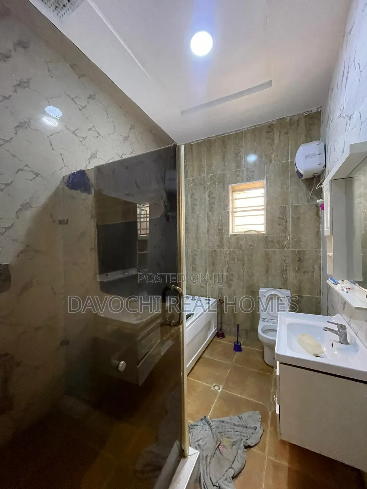 4bdrm Duplex in Ikota for rent