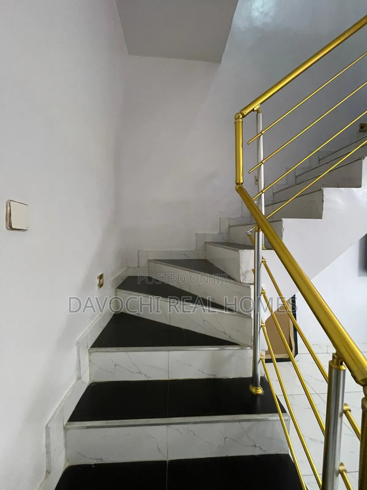 4bdrm Duplex in Ikota for rent