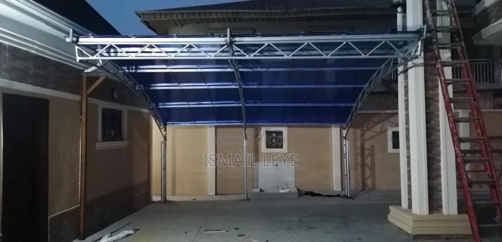 Carports, Sheds and Courtyard