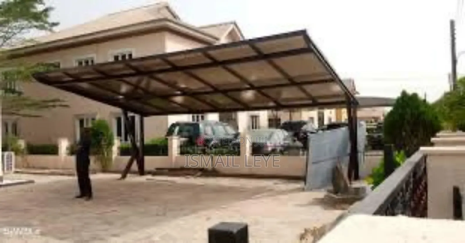 Carports, Sheds and Courtyard