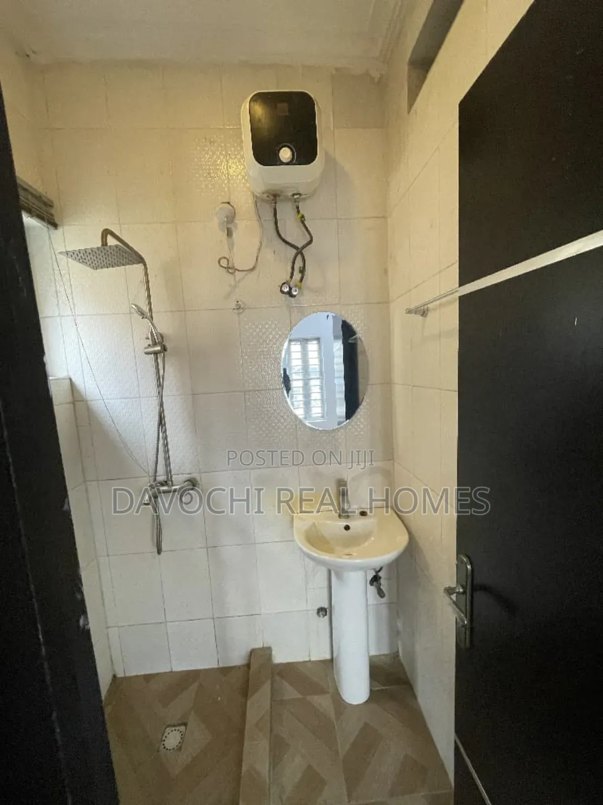 1bdrm Apartment in Chevron, Lekki for rent